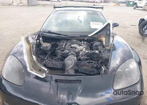 2007 Chevrolet Corvette Z06 Hardtop z USA, uszkodzony, nr VIN 1G1YY25E675113307